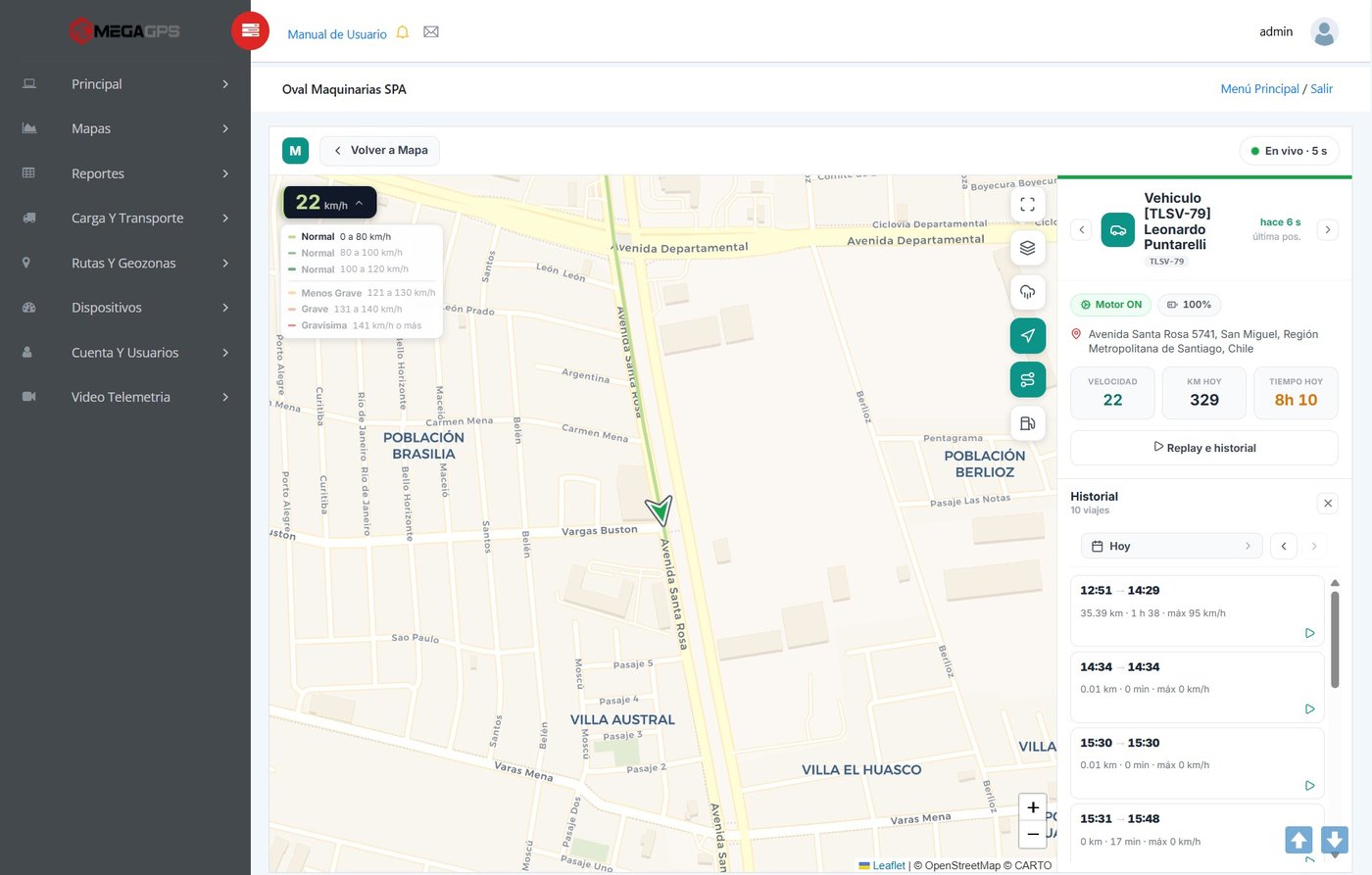 Plataforma web MEGAGPS en notebook: monitoreo de un vehículo en tiempo real con velocidad, motor y recorrido
